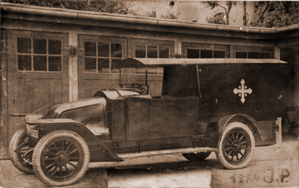 Der erste Bestattungswagen 1924